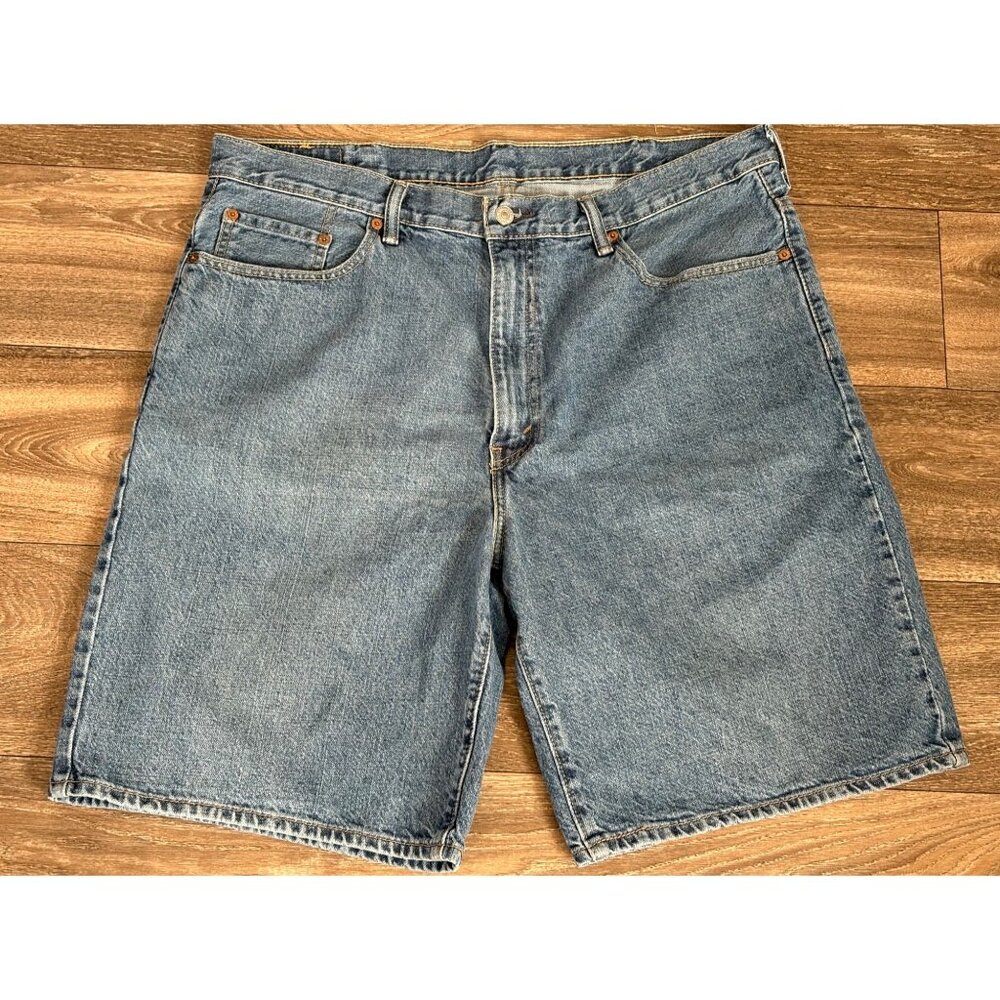 Levis 550 Jean Shorts Men Size 40 Blue Relaxed Fit Medium Wash Denim 100% Cotton